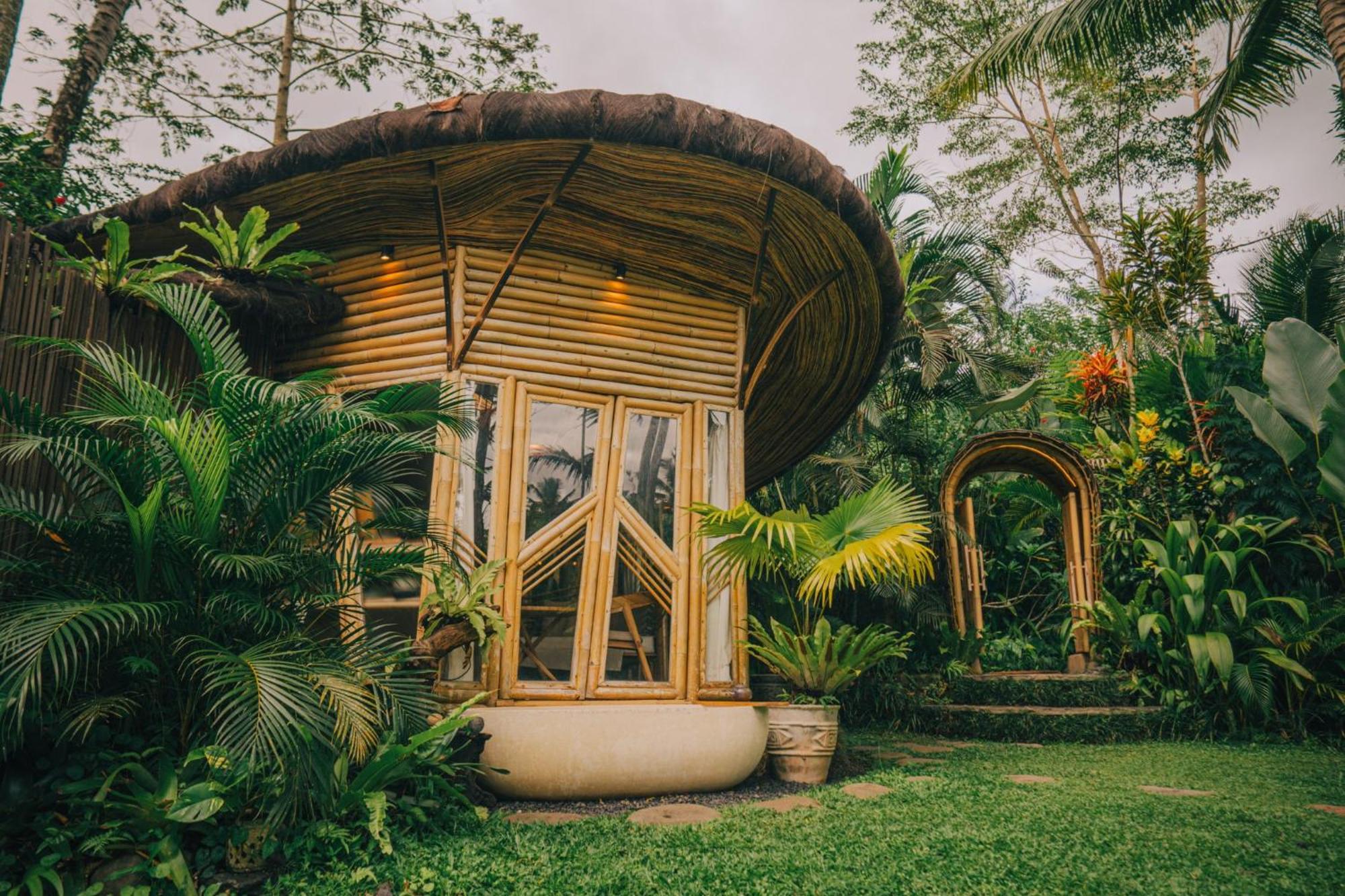 Hideout Eco Bamboo House Bali Villa Selat Exterior photo
