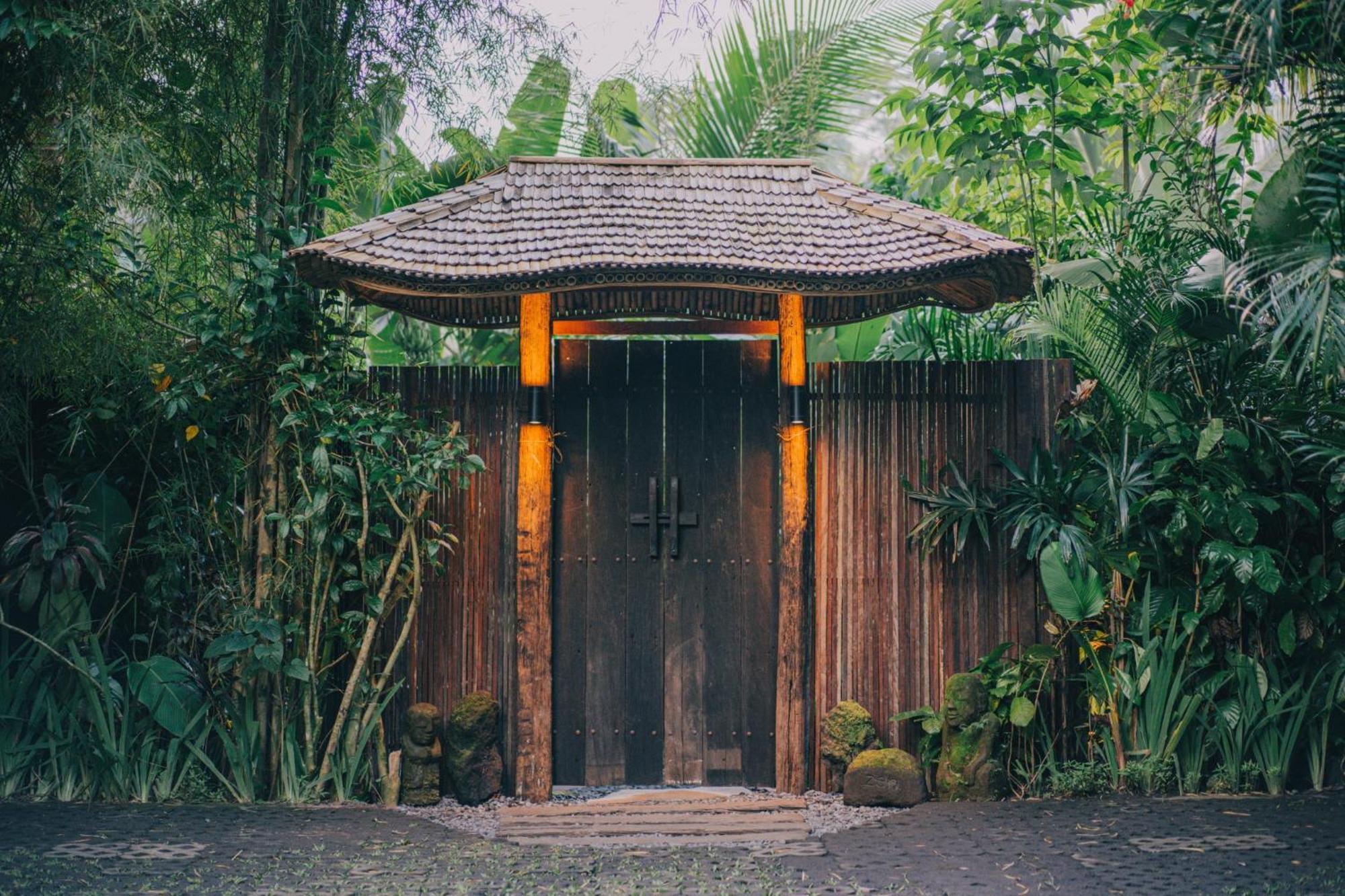 Hideout Eco Bamboo House Bali Villa Selat Exterior photo