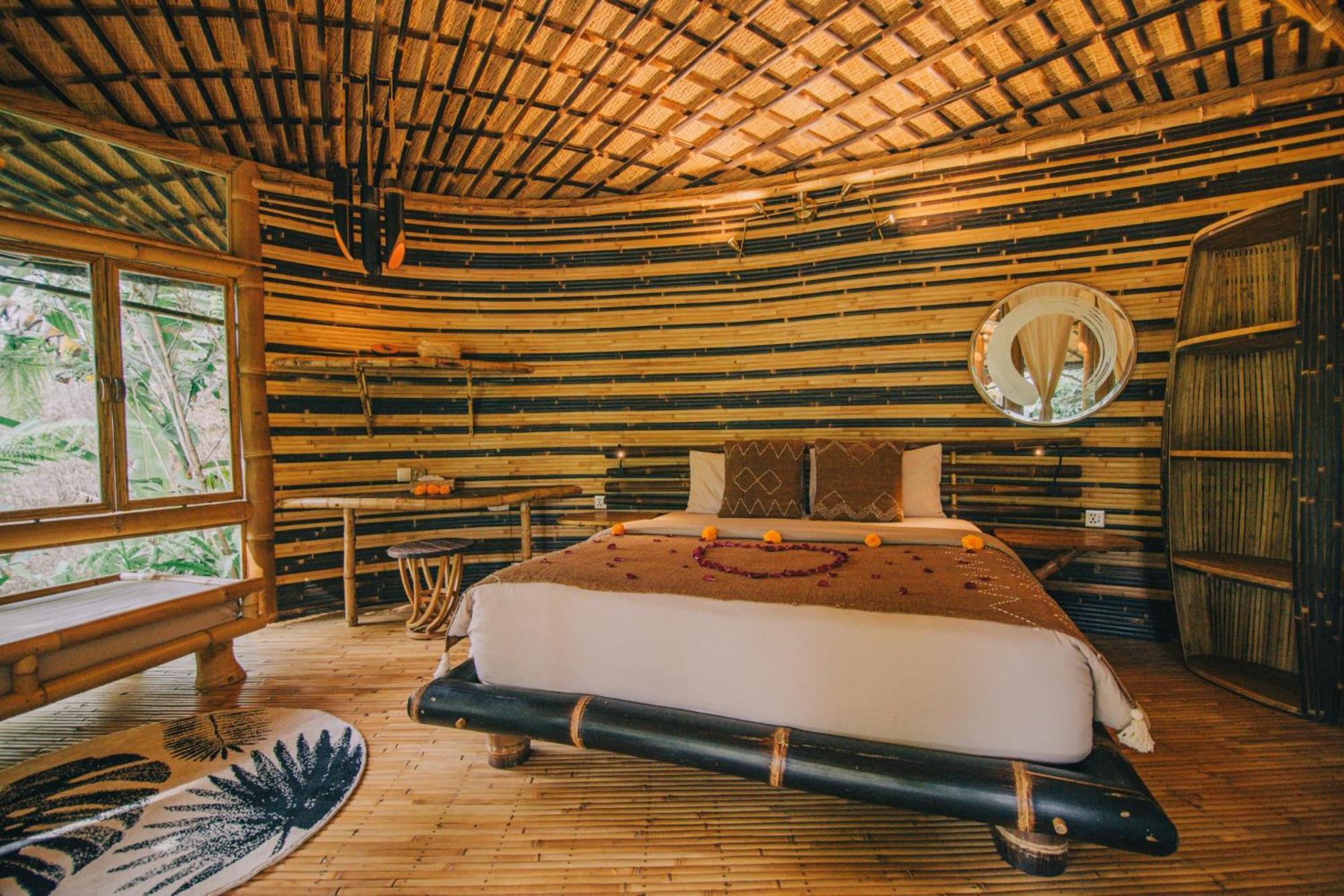 Hideout Eco Bamboo House Bali Villa Selat Room photo
